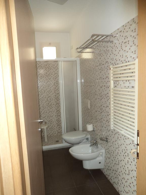 Residence Nocchiero Riccione Szoba fotó
