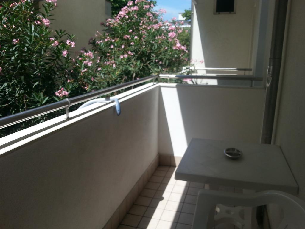 Residence Nocchiero Riccione Szoba fotó