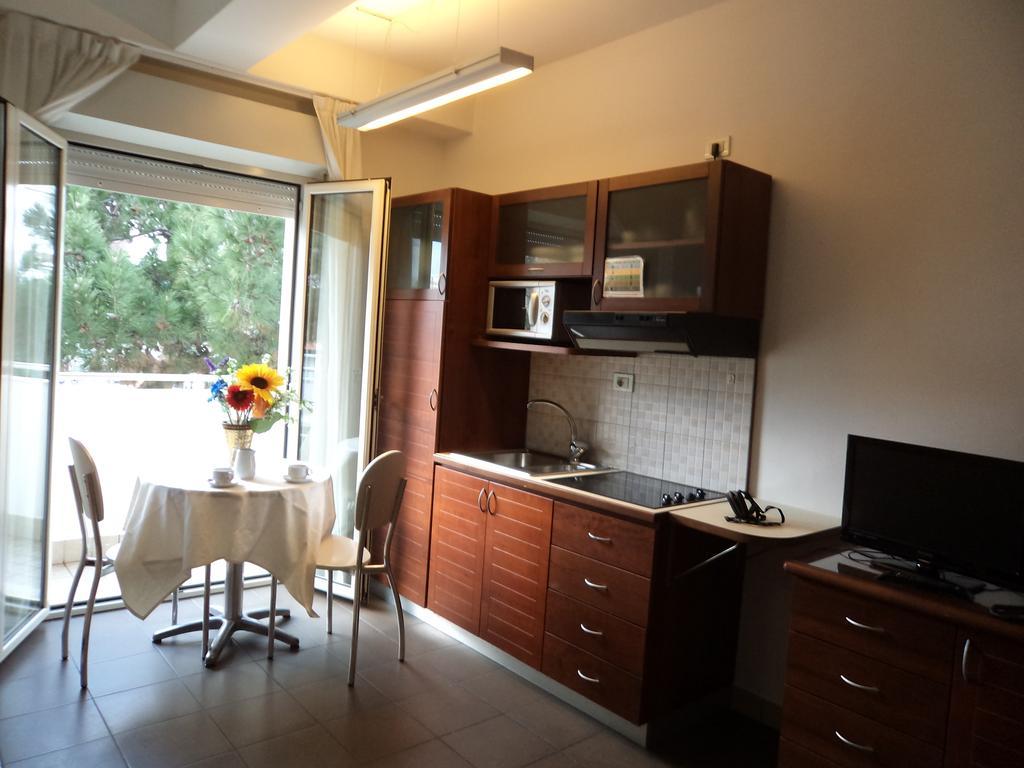 Residence Nocchiero Riccione Szoba fotó